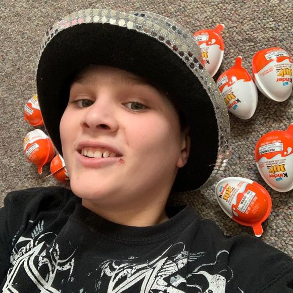 Meet your Posher, Alex - Picture 1 of 1